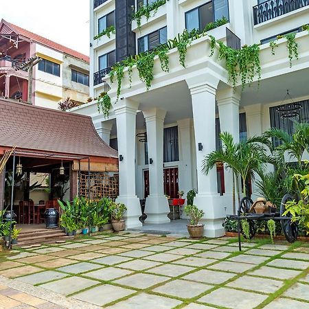 Ly Heng Chhay Hotel Кронг Пойпет Экстерьер фото