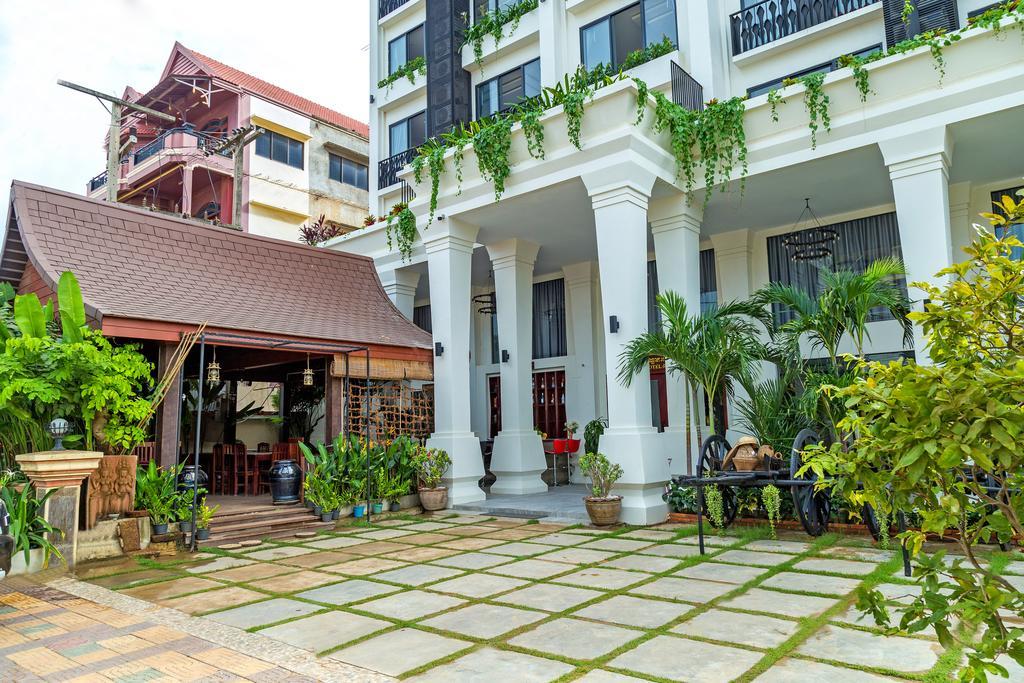 Ly Heng Chhay Hotel Кронг Пойпет Экстерьер фото